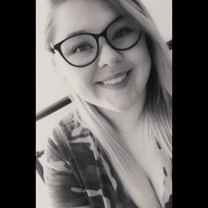 Meet your Posher, Hannah